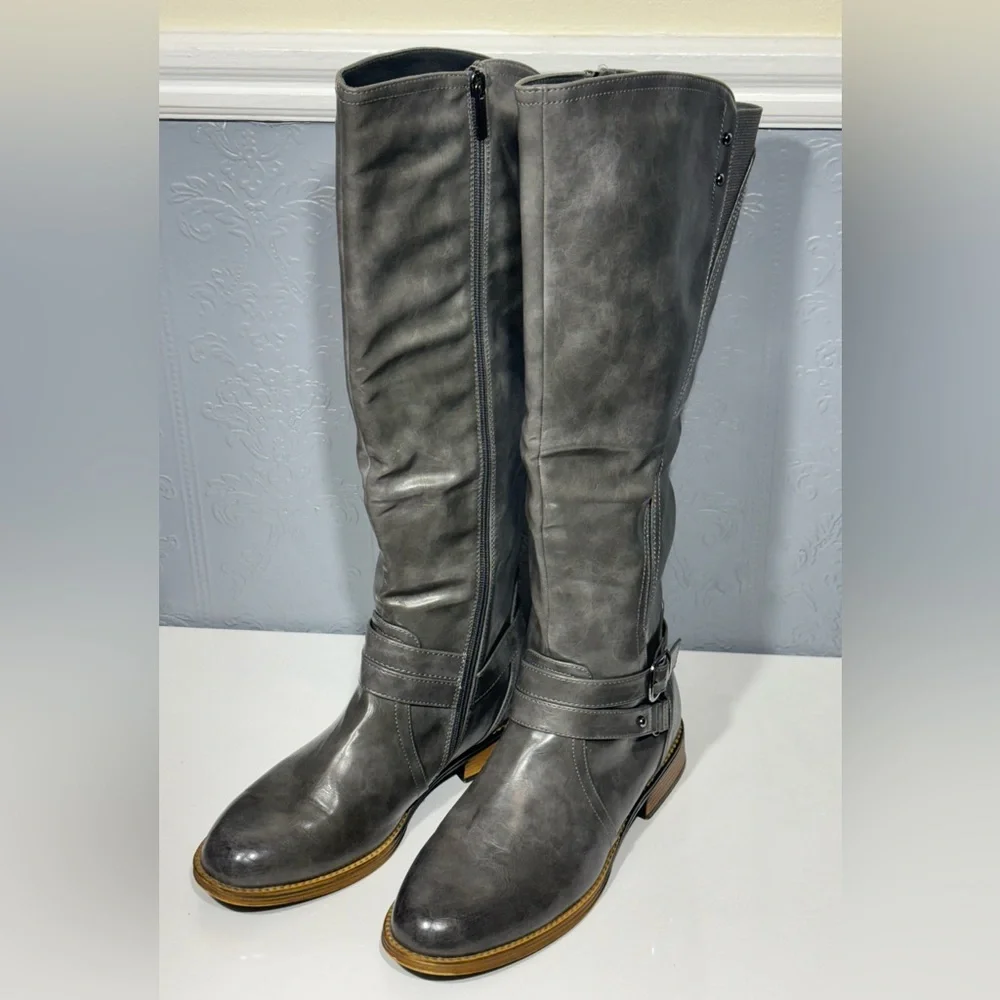 NWOT Vintage 93 Stylish Gray Over the Knee Boots Size 8 1/2‎
